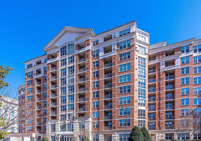 Building Photo - 11760 Sunrise Valley Dr Unit 803