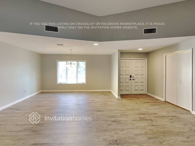 Photo - 9212 Regents Park Dr