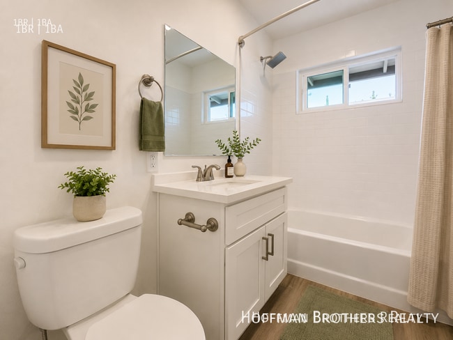 Photo - 3740 Westwood Blvd Unidad 7
