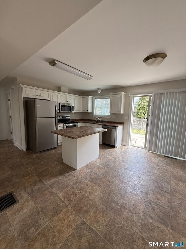 Photo - 783 Naugatuck Ave