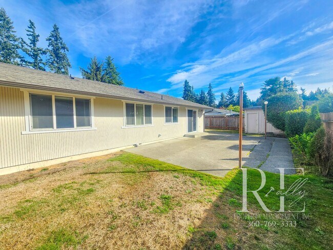 Photo - Spacious 4-Bedroom Rambler with Fenced Yar...