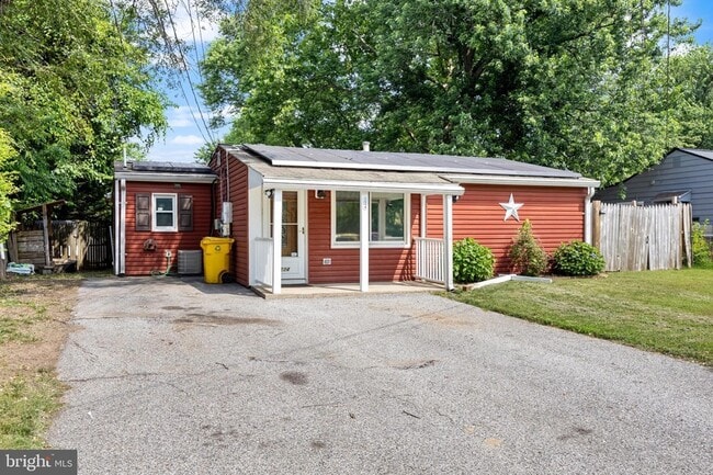 Building Photo - 224 Glen Rd Rental