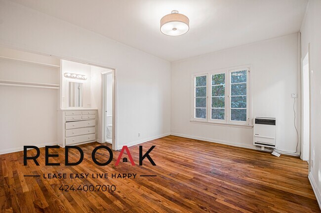 Photo - 836 Sanborn Ave Unit 102