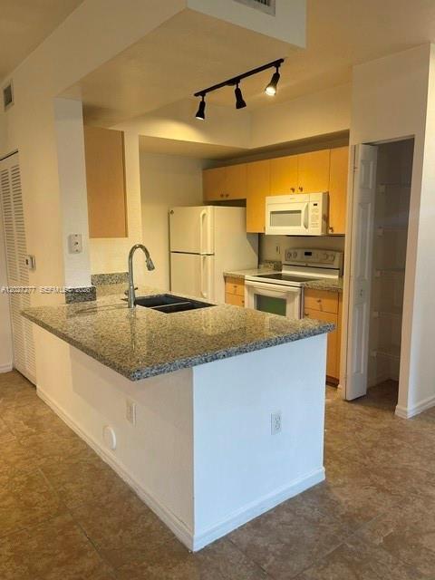 Photo - 2560 Centergate Dr Unit 102