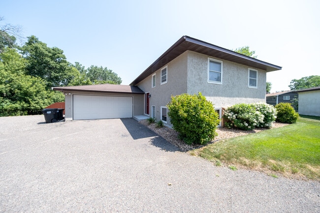 Building Photo - 2837 County Rd H2