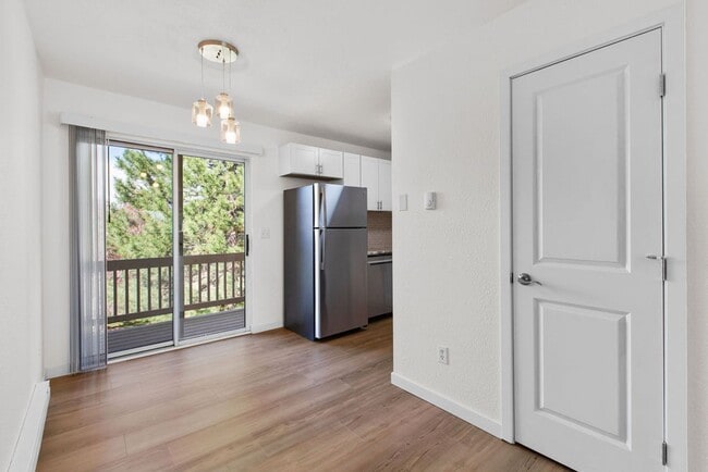 Photo - Students Welcome! Updated 2 Bedroom 1 Bath near Foothills Mall