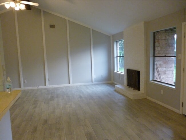 Photo - 2822 Mesquite Dr