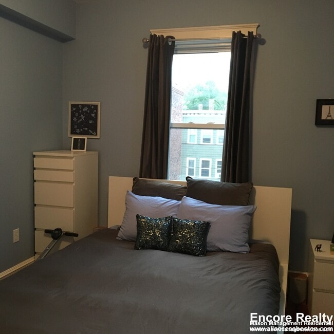 Photo - 12 Arcola St Unit 3