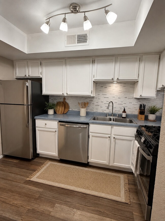 Kitchen - Arterra At Alto Rey Apartments