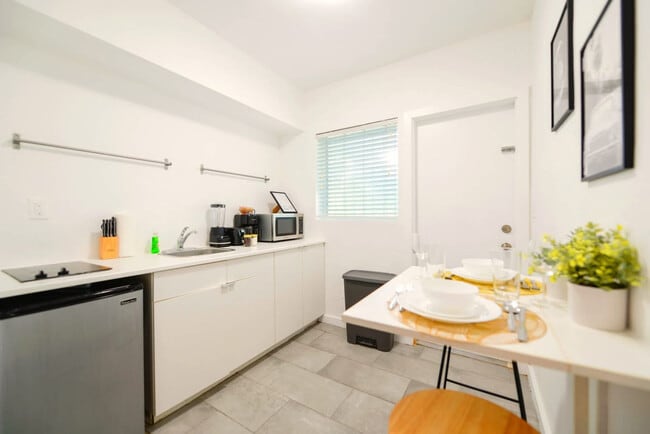 Photo - 515 NE 82nd St Unidad FL1-ID1022260P