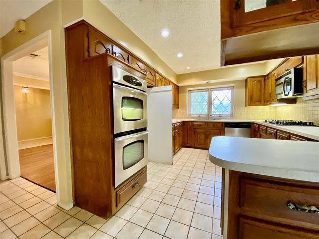 Photo - 223 Woodcrest Dr