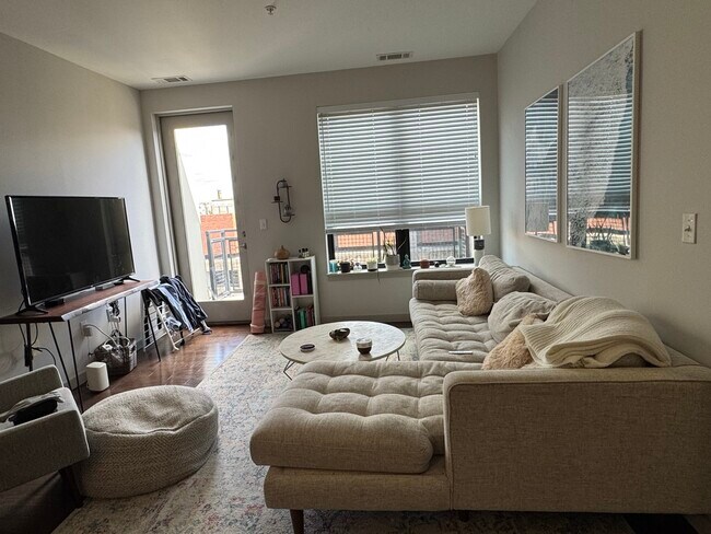 Photo - 34 Marion St Unit 607
