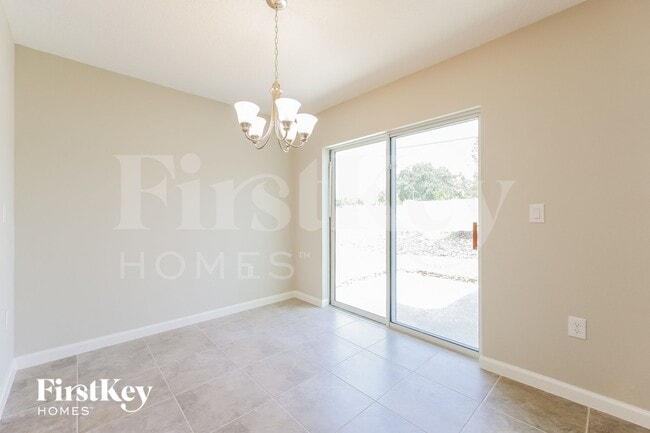 Photo - 615 Lindbergh Wy