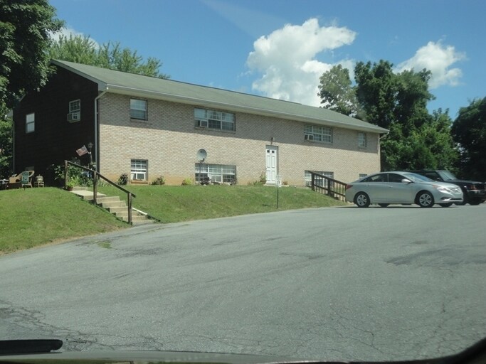 Swatara Creek Apartments - Swatara Creek Apartments