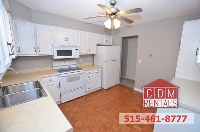 Photo - 203 NW 3rd St