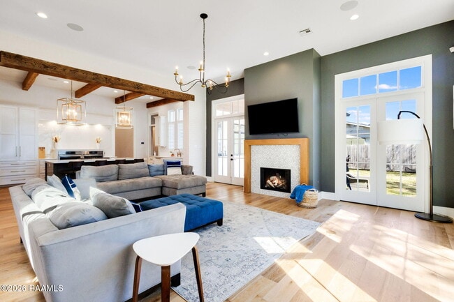 103 Grand Oak Dr