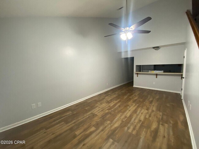 Photo - 631 S Hwy 22 A