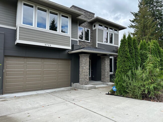 Photo - Beautiful 4 bedroom Kenmore Home with Ever...