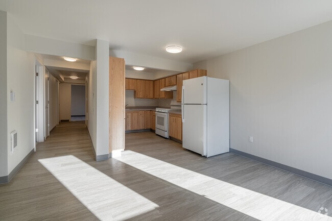 3BR, 2BA - 872SF Kitchen
