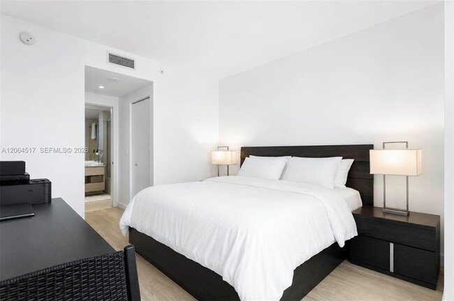 Photo - 55 SW 9th St Unit 1105