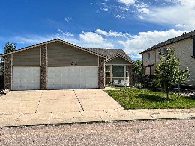6 MONTH LEASE - Spacious 4BD Home with 3-C... - 6 MONTH LEASE - Spacious 4BD Home with 3-C...