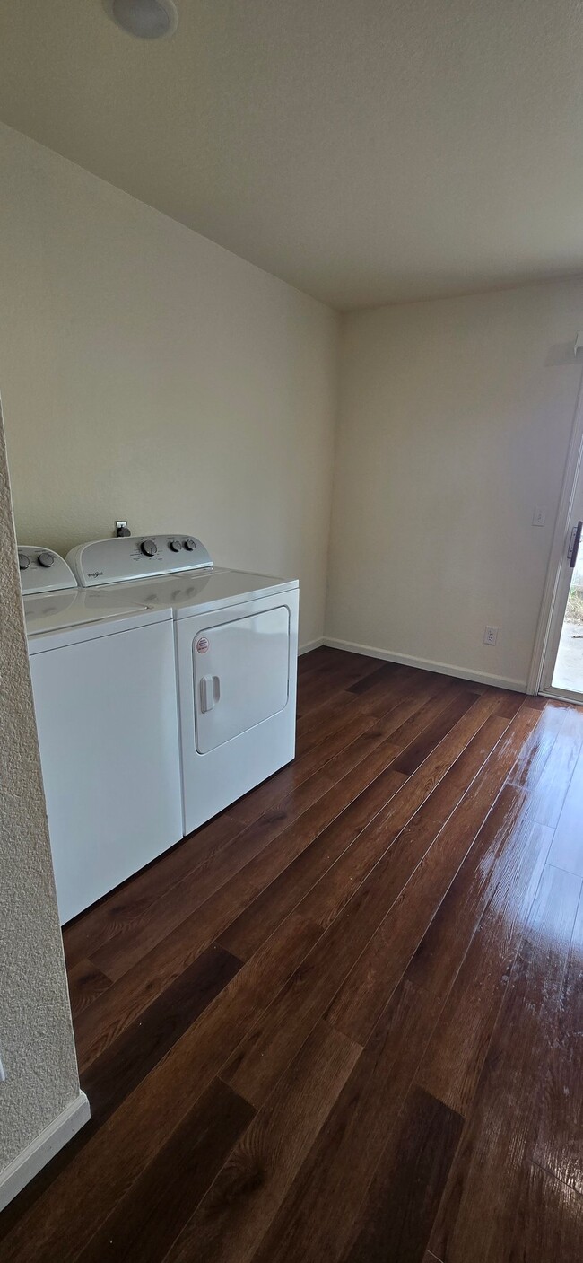 Building Photo - 2821 Mexico Gravel Rd