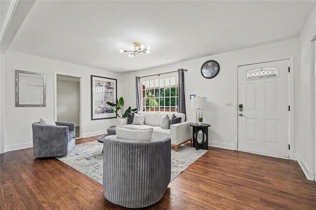 Photo - 2637 Casher Dr