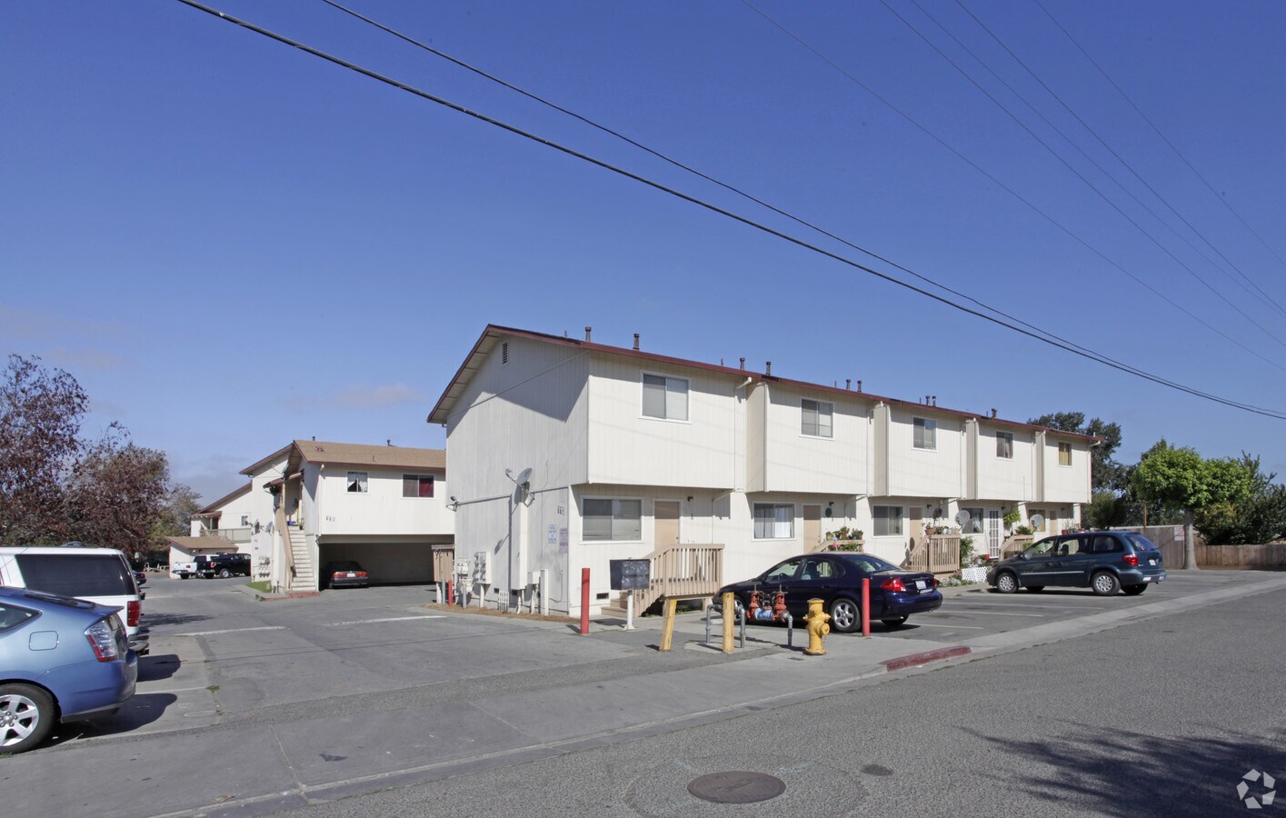 Gonda Street Apartments - Gonda Street Apartments