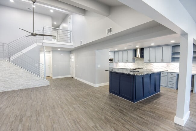 Photo - 1285 Capri Dr