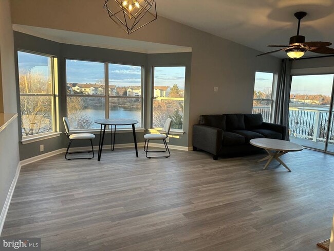 Photo - 20594 Cornstalk Terrace Apartamento Unidad 301