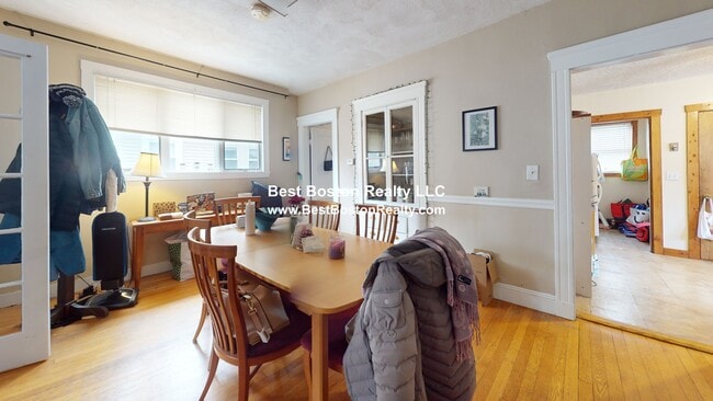 Photo - 47 Greenleaf Ave Unidad 2