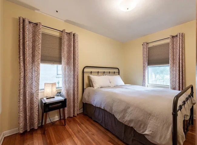 Photo - 904 E Maxwell Ln