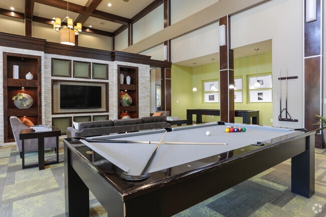 Clubhouse - Stone Pointe