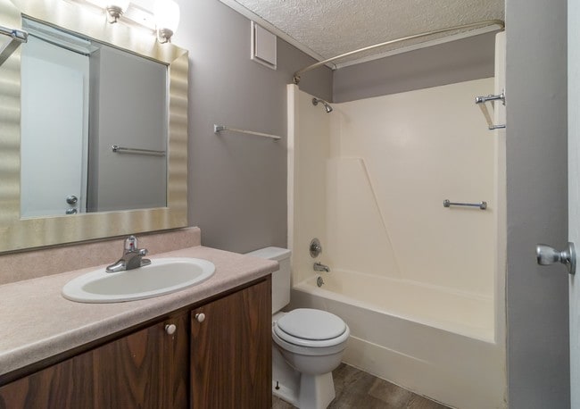 1 bedroom bathroom - Forest Edge Apartments