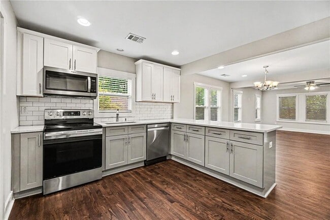 Photo - 293 Griffin St NW