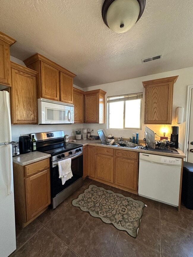 Photo - Charming 2-bedroom, 1-bathroom Duplex