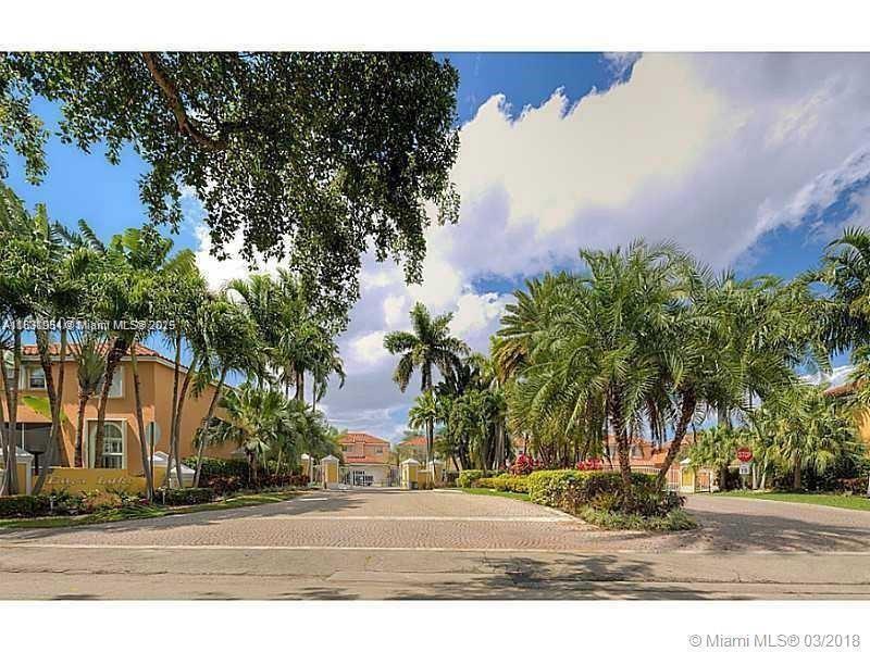 Photo - 1734 Royal Palm Way Casa