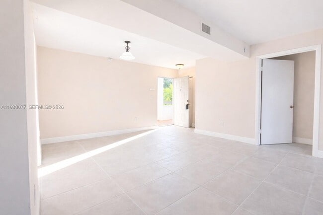 Photo - 731 N Pine Island Rd Unit 206