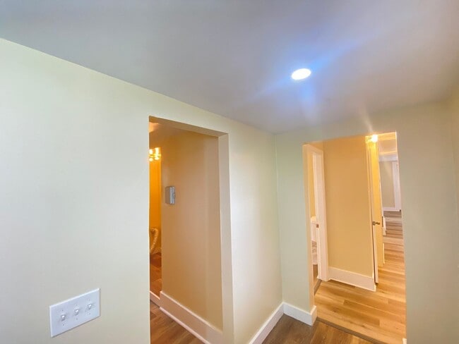 Photo - 77 Franklin St