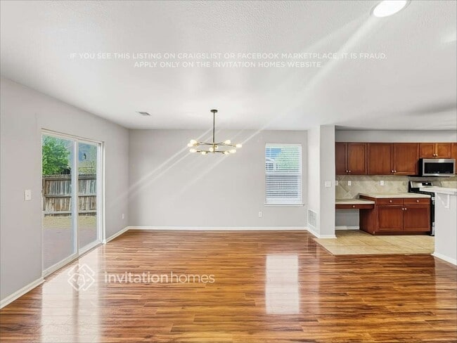 Photo - 893 Lehigh Cir