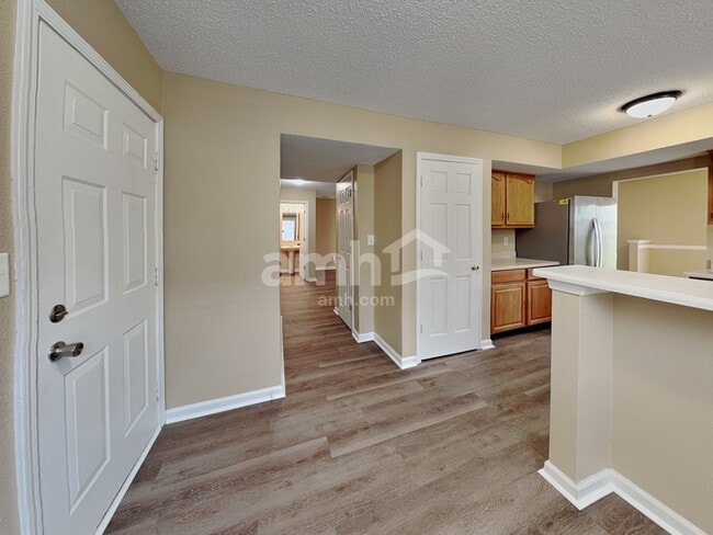 Photo - 635 Cloverfield Ln