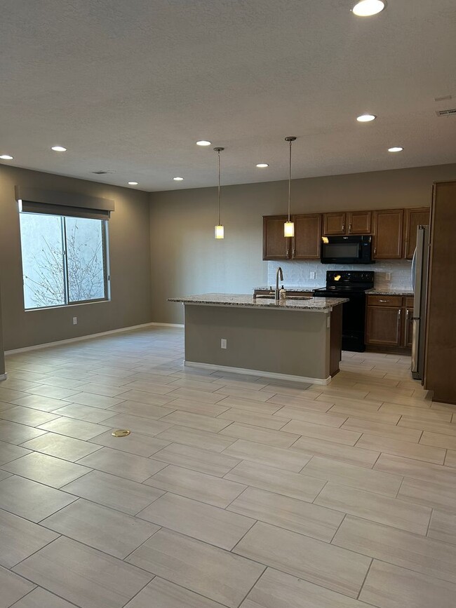Building Photo - 5021 Wheeler Ln Rental