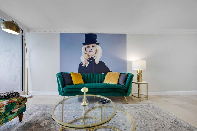 Photo - 1717 N Bayshore Dr Unidad ID1054080P