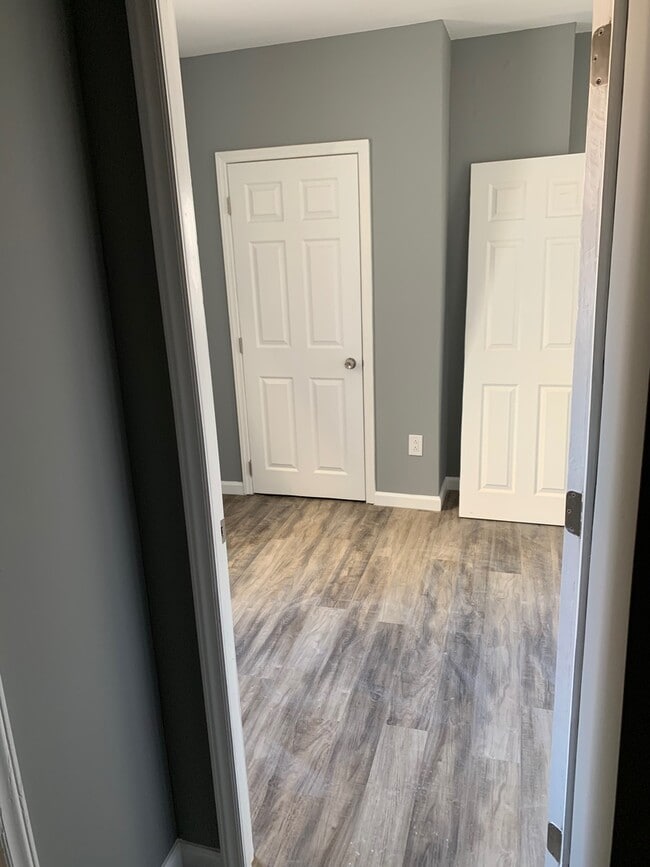 Photo - 639 N 12th St Unit Apt 1R