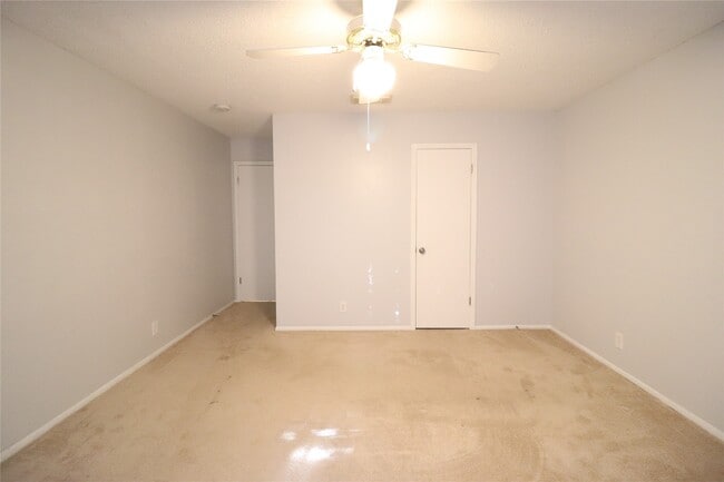 Photo - 13026 Cavern Park Dr