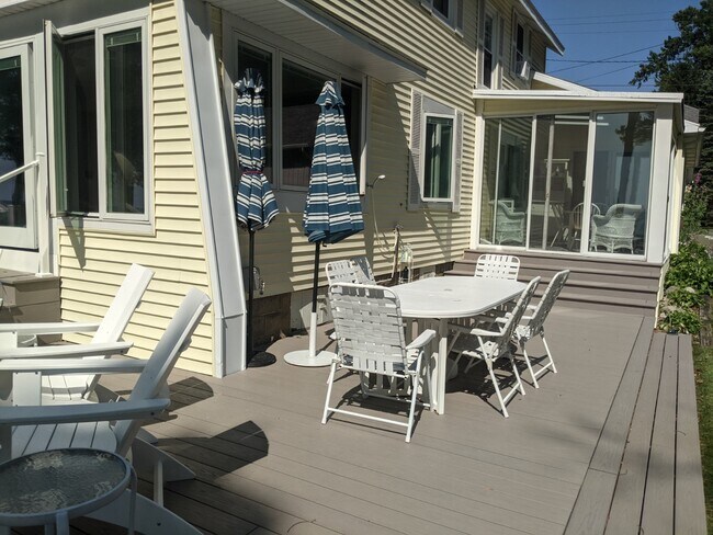 Photo - 2421 Lakefront Dr