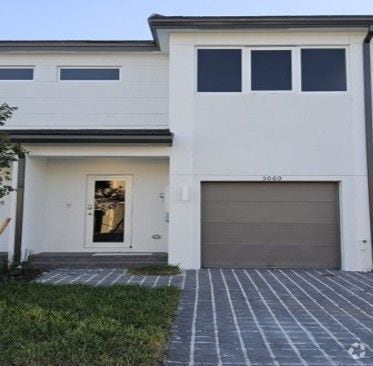 Building Photo - 5060 SW 37th St Rental