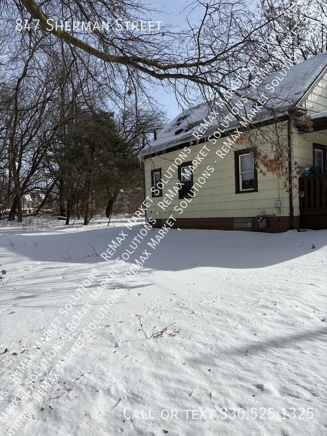 Photo - 847 Sherman St