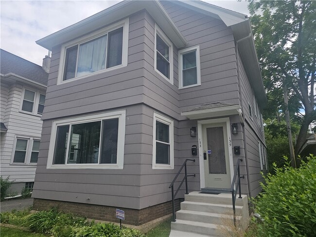 Photo - 133 McKinley St