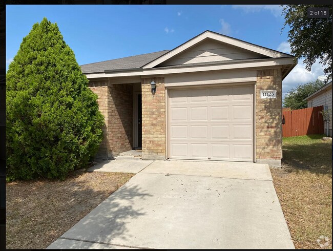 Building Photo - 11123 Pecan Canyon Rental